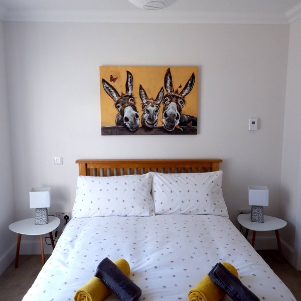 No 7 - Quiet Two Bedroom Ground Floor flat in Tornagrain great for Airport