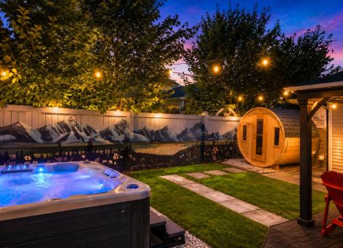 Nordic Spa Escape - Hot Tub - Fire Table - BBQ - Barrel Sauna