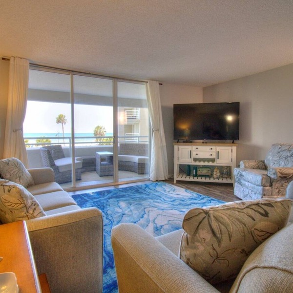 North Hampton Oceanfront Condo | 3BR, Balcony, Indoor/Outdoor Pools & Beach Access