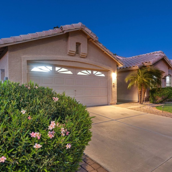 North Phoenix Home near Scottsdale, Paradise Valley & Desert Ridge
