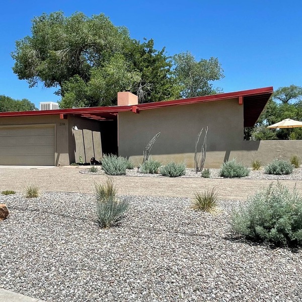 North Valley Mid Century Modern Retreat