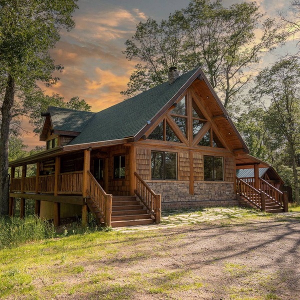Northwoods Log Cabin