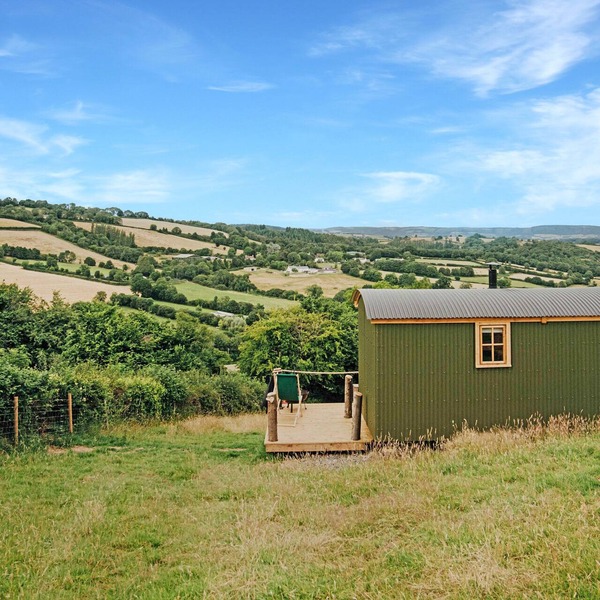 Oak Shepherds Hut, Wiveliscombe