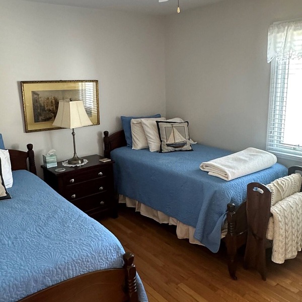 Oak Winds Cottage