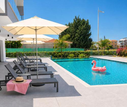 Oasis 301 Gorgeous Modern 2-Bed Complex Pool
