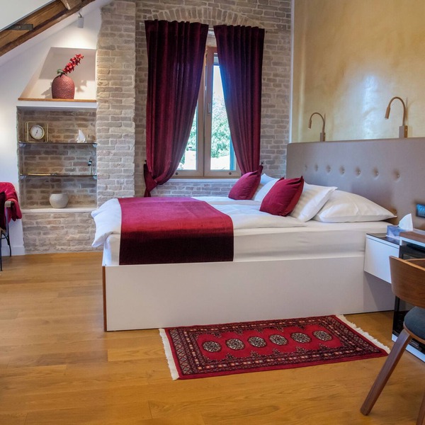 Oblivion Rooms Split - Spacious & Cozy Retreats. Sea & Park Views Await
