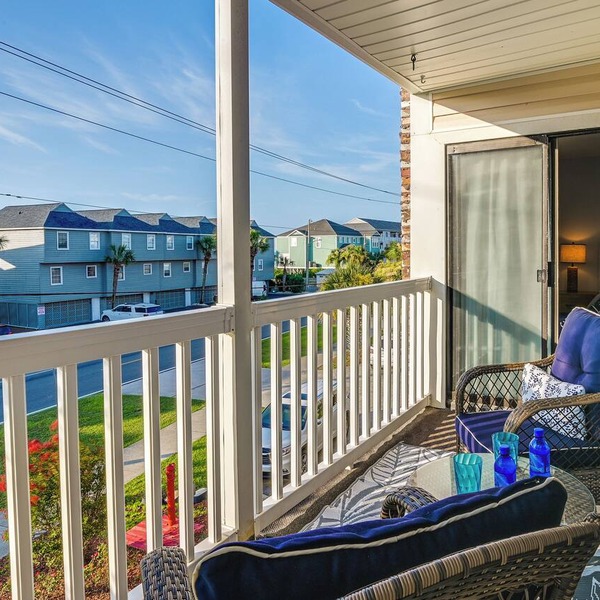 Ocean Access & Balcony: Surfside Beach Condo