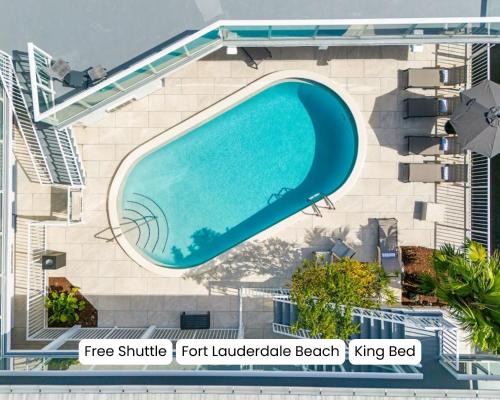 Ocean Blvd King Suite Hideaway
