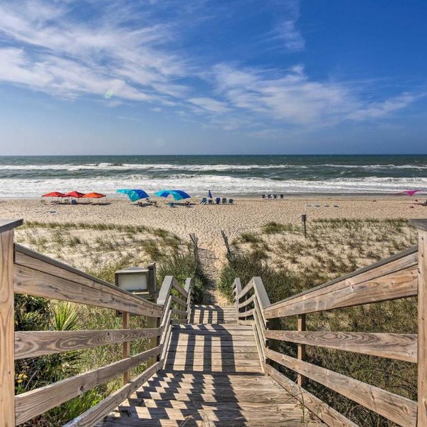 Ocean Club Condo: Spectacular View & Beach Access!