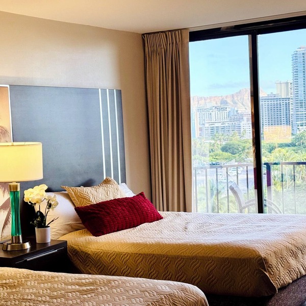 Ocean & Diamond Head-view studio in Waikiki
