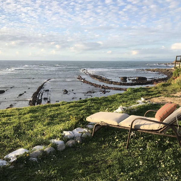 OCEAN FRONT Beach Cottage with Panoramic Views!
