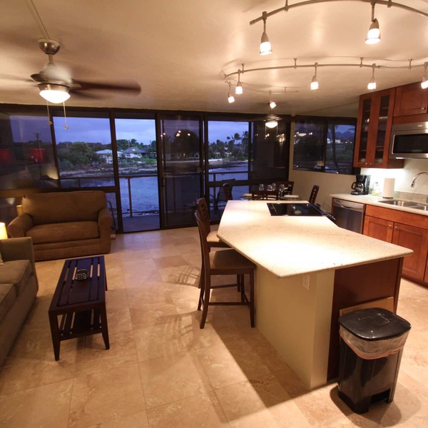 Ocean Front Condo with AC, Watch Sea Turtles from Our Lanai