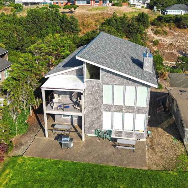 OCEAN FRONT: MODERN MARVEL: Seaside Vacation Homes, Inc Managed Property