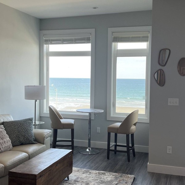 Ocean front Studio across from beach