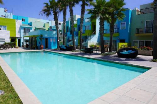 Ocean View, Amazing Sunsets, AC, Pool