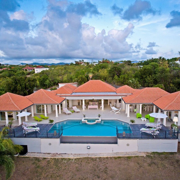 OCEAN VIEW MODERN AND DESIGN VILLA
