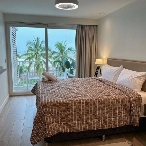 Ocean View "Pacific Point" Hotel Suite