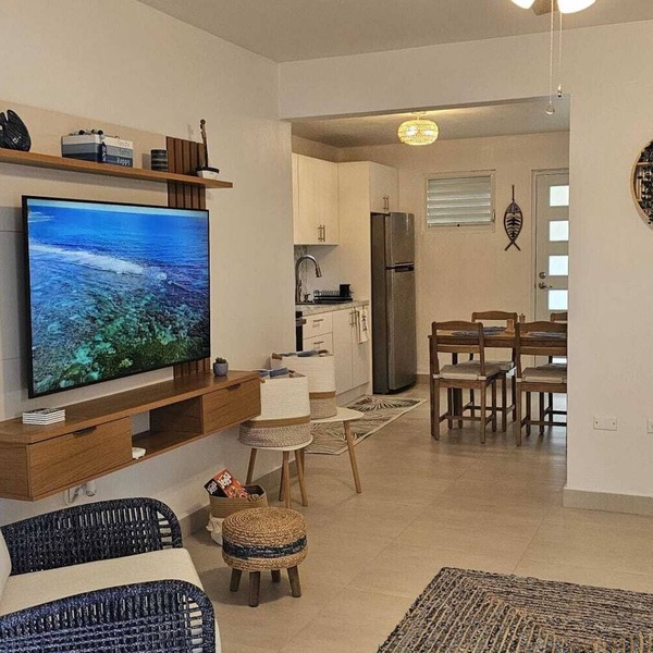 Ocean Villa - Renovated Condo by the Beach!