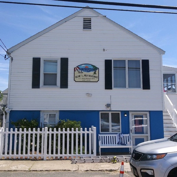Ocean wave, Salisbury Beach, Melo's Beach House rentals