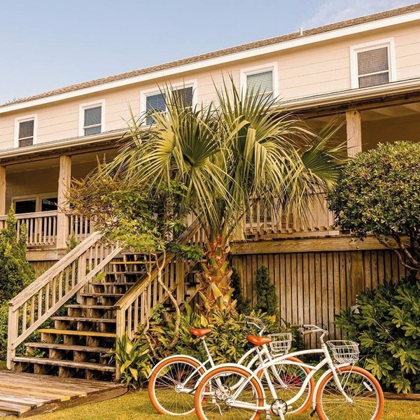 Oceanfront 13 Bedroom Beach House with Full Resort Access