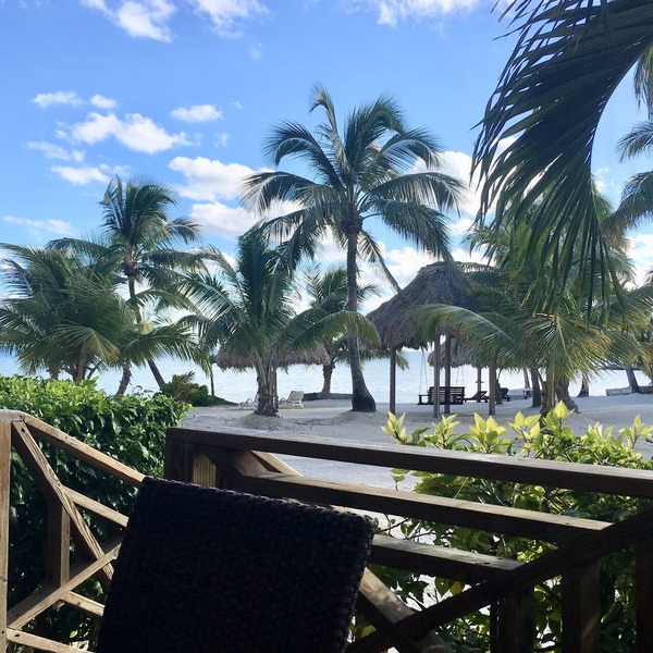 Oceanfront 2 BDR/2 Baths Condo at Captain Morgan resort-Ambergris Caye.Belize