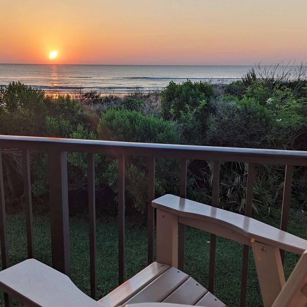 Oceanfront 3BR,Game Room, Crescent Beach Retreat!