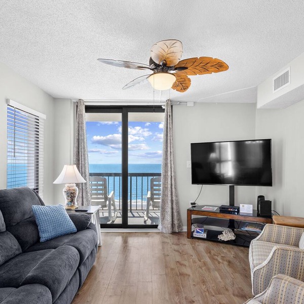 Oceanfront 4bed/3bath-Sleep 10-Pools-Free Parking-WIFI-Oceanfront Balcony