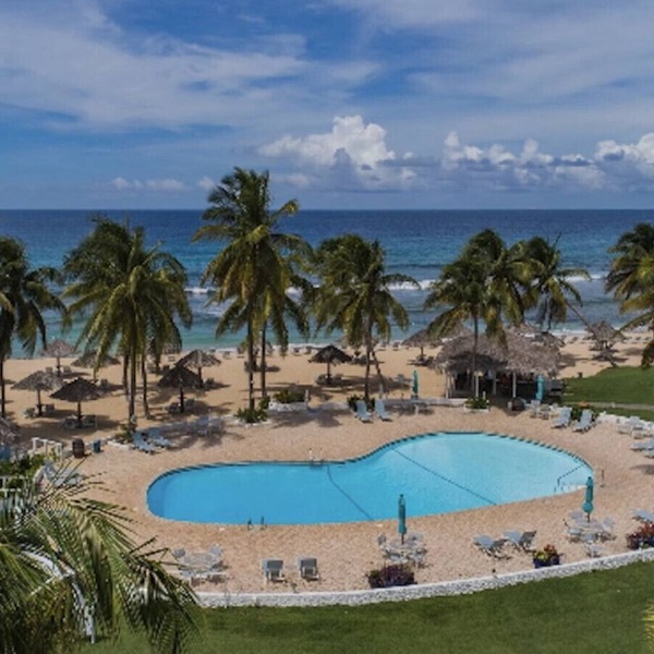 Oceanfront, 5 Stars GentleWinds.Com 2 Bed,2 Bath. Unit C-3. Premier Host.