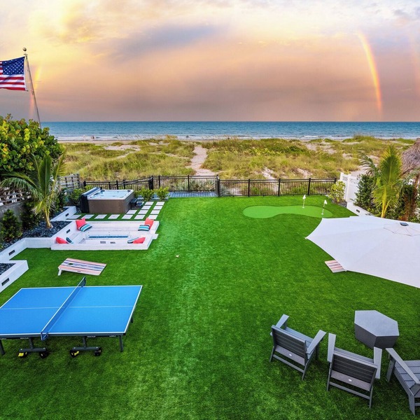 Oceanfront 6BDRM 4.5BA w/Movie Rm, Game Rm, Hot Tub, Fire Pit, Summer Kitchen