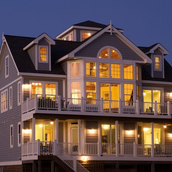 OceanFront 7-Bdrm Elevator Pool Tennis Volleyball Putt-Putt HotTub Dog Friendly