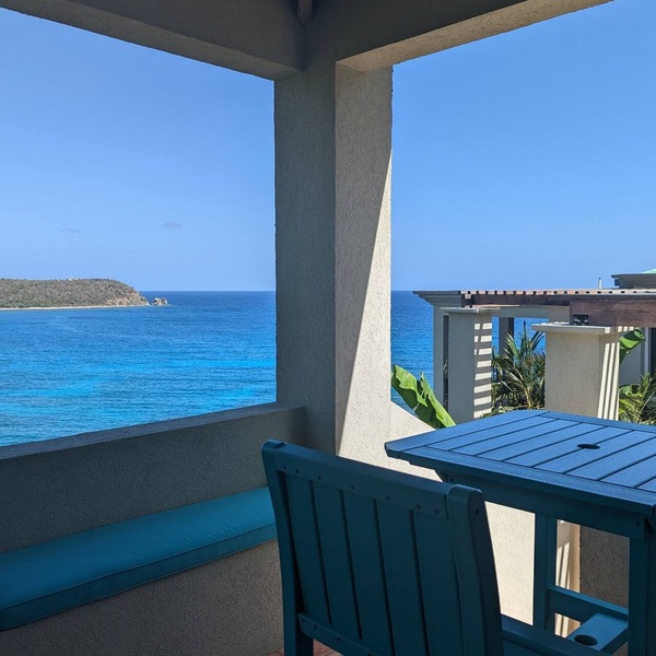 Oceanfront - A perfect couple's only romantic getaway.