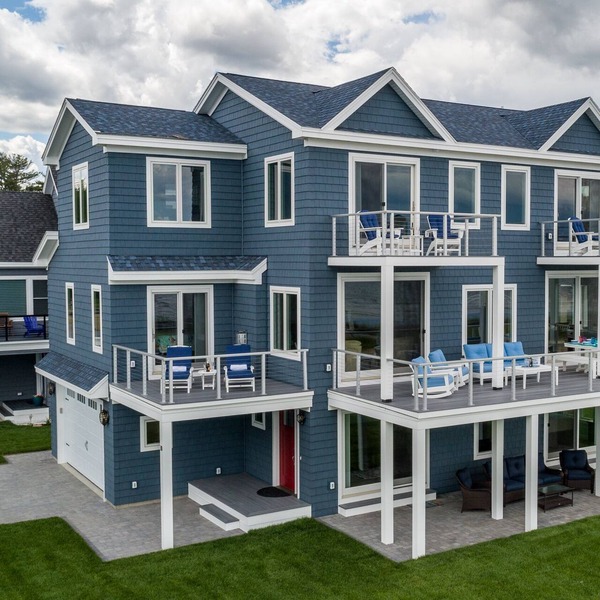 Oceanfront Beach House with Spectacular Panoramic Views
