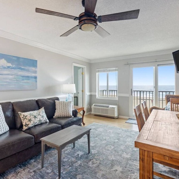 Oceanfront Condo, Heated Pool, Fitness Center