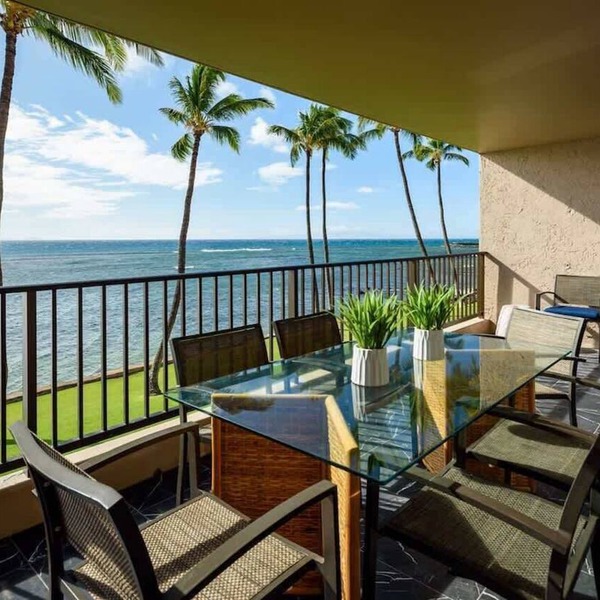 Oceanfront Corner 3BR · Maui Turtle & Whale views