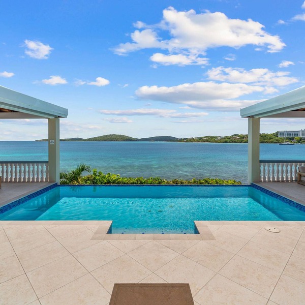 Oceanfront Estate w/Infinity Pool & Private Beach, Ideal for Groups & Weddings!