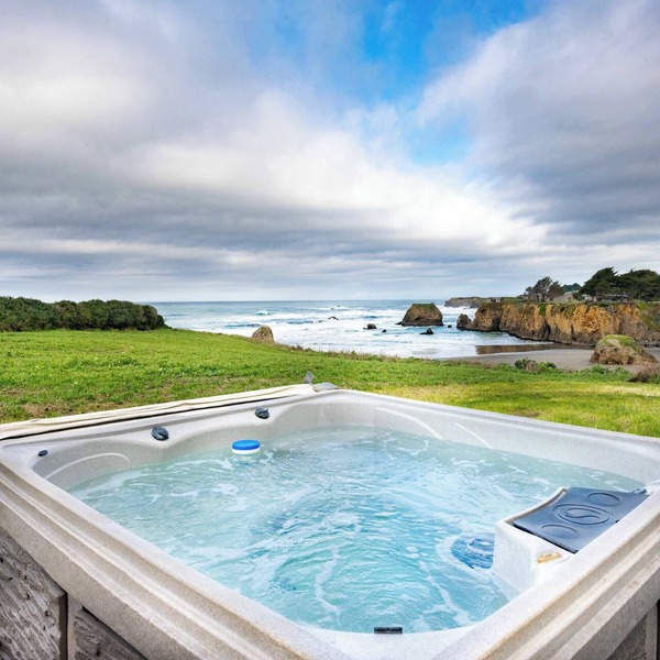 Oceanfront Getaway - Beach Access & Dog-Friendly