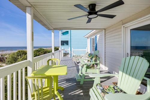 Oceanfront Home w/Deck & Views in Surfside Beach!