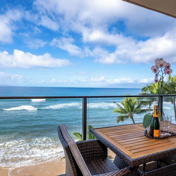 Oceanfront Kaanapali Studio Vistas