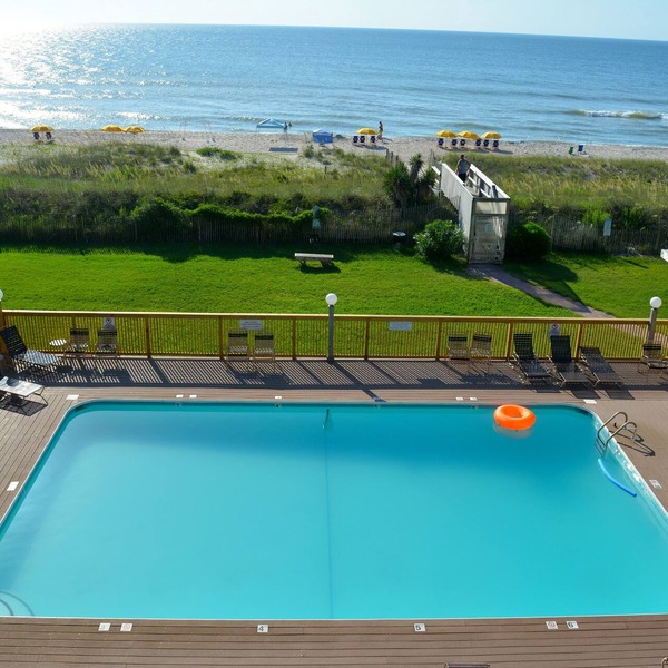 Oceanfront: King Bed, Private Beach, Big Pool