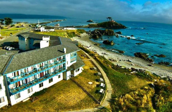 Oceanfront Lodge