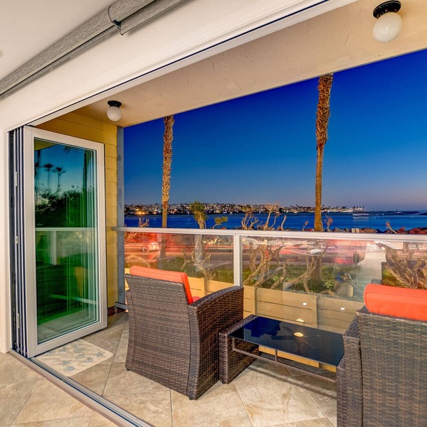 OCEANFRONT LUXURY—Summer booking fast so Hurry and book!