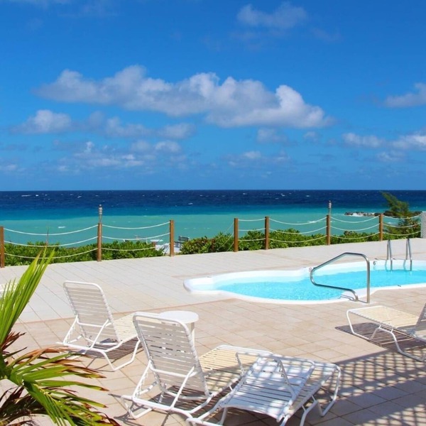 Oceanfront Oasis Home with cottage & pool