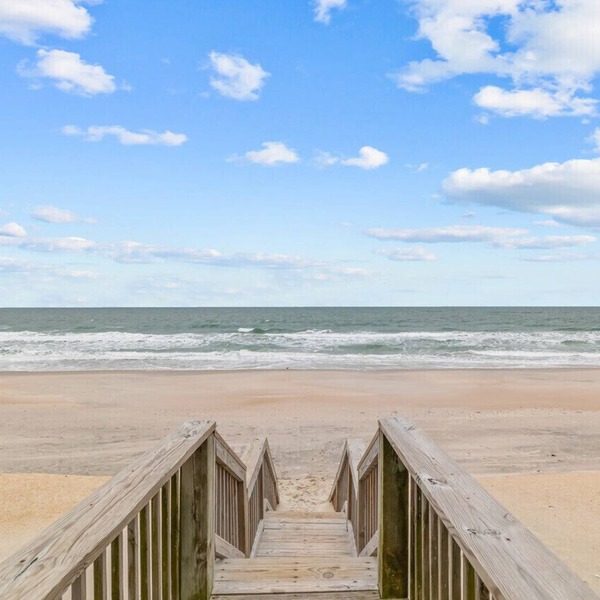 Oceanfront Pet Friendly Oasis - Discounted Apr/May Dates Available!
