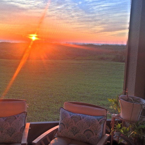 Oceanfront Paradise! 2/2 mins from St. Augustine! Great for families & couples!