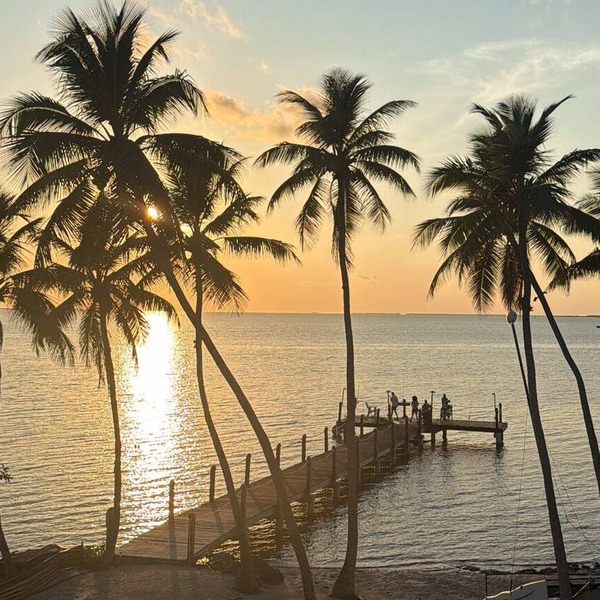 Oceanfront Paradise in the Florida Keys Private Pool, Dock & Sunset Views