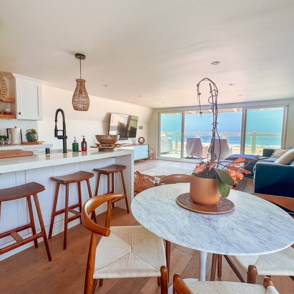 Oceanfront Penthouse On Sand - Epic Views/Sunsets!