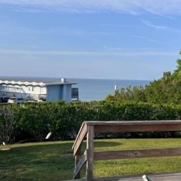 Oceanfront, Private Beach, Outdoor Shower, Indoor Heated Pool, Wifi, Grill