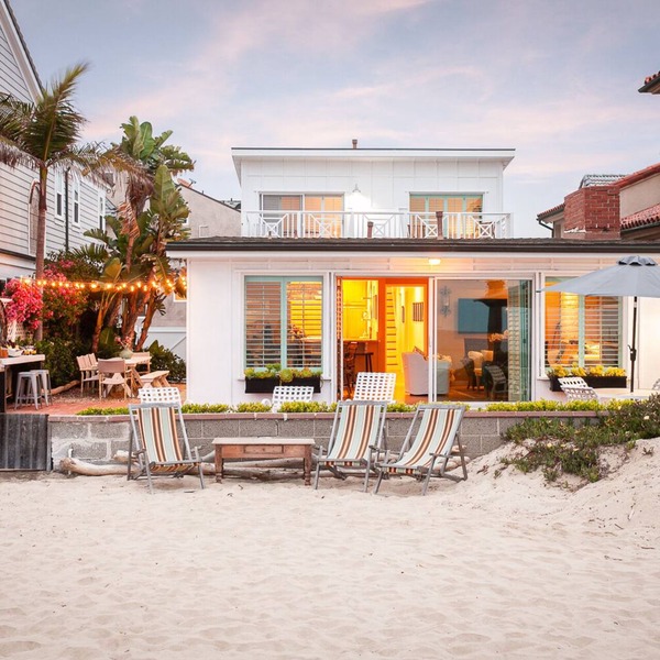 Oceanfront. Stylish single family beach house. No crazy boardwalk.
