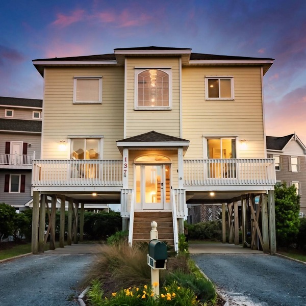 Oceanfront home w/Relaxing views! Pet Friendly