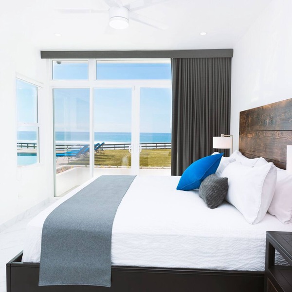 Oceanfront Villa Paz